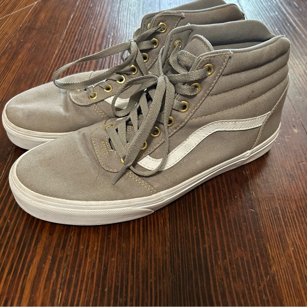 Vans / Ward Hi-Top Sneakers size 10 in gray taupe canvas